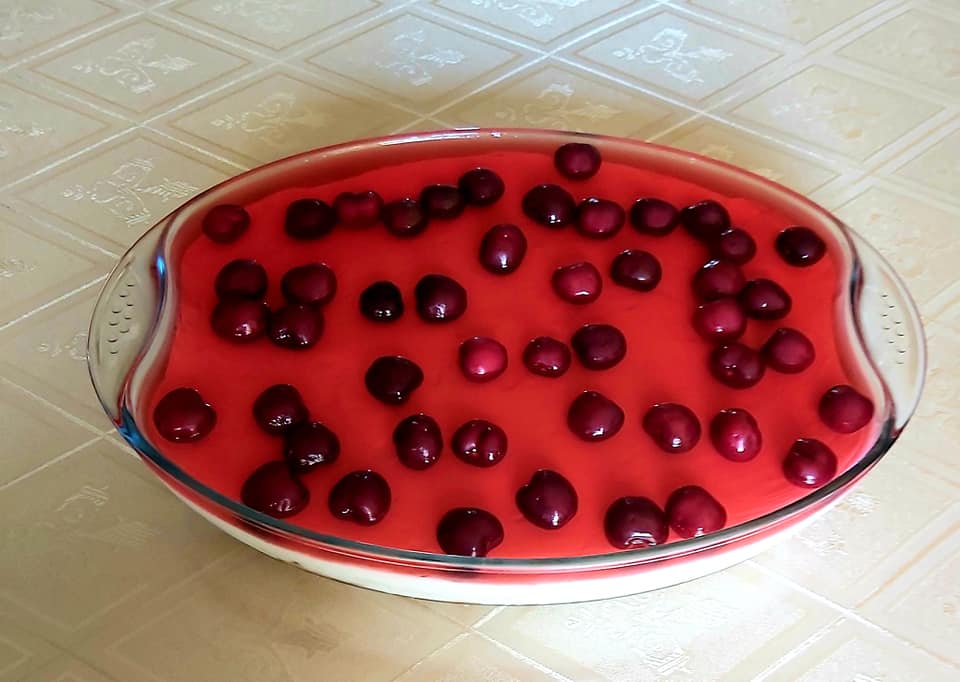 γλυκό ψυγείου_με ζελέ_κεράσι_