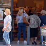 Αγίου Πνεύματος: Πως θα λειτουργήσουν σούπερ μάρκετ , καταστήματα, φαρμακεία και τράπεζες