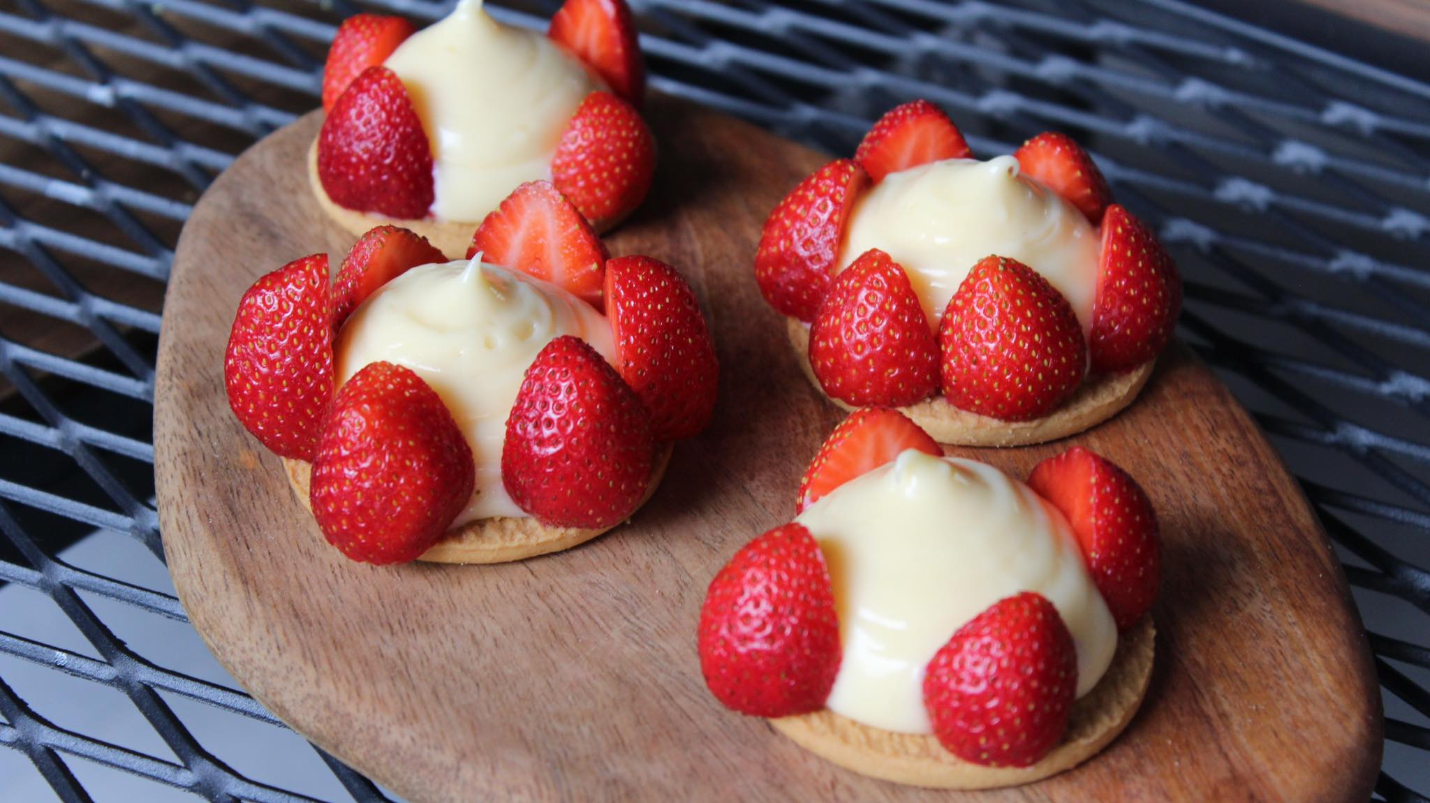 Ταρτάκια_με_Φράουλες_ Ταρτάκια_με_Φράουλες_