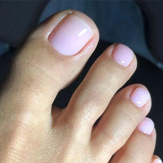 απαλό_ροζ_νυφικό_πεντικιούρ_ιδέες_