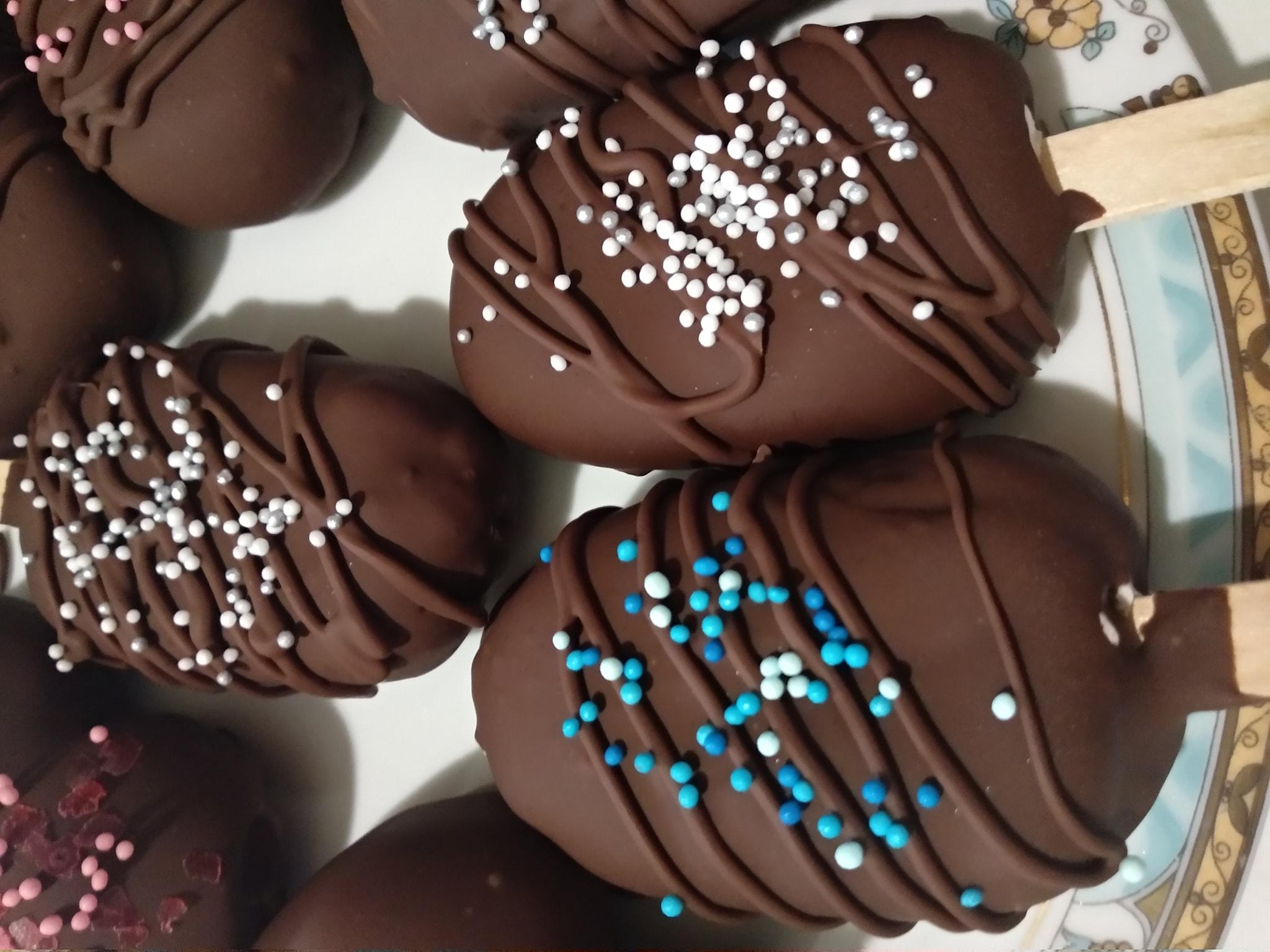 Παγωτό_ξυλάκι_με σοκολάτα_και_γεύση_Oreo_