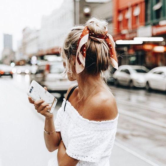 κότσος_με_κορδέλα_