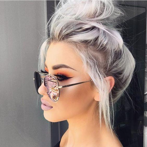 casual_κότσος_σε_γκρι_μαλλιά_