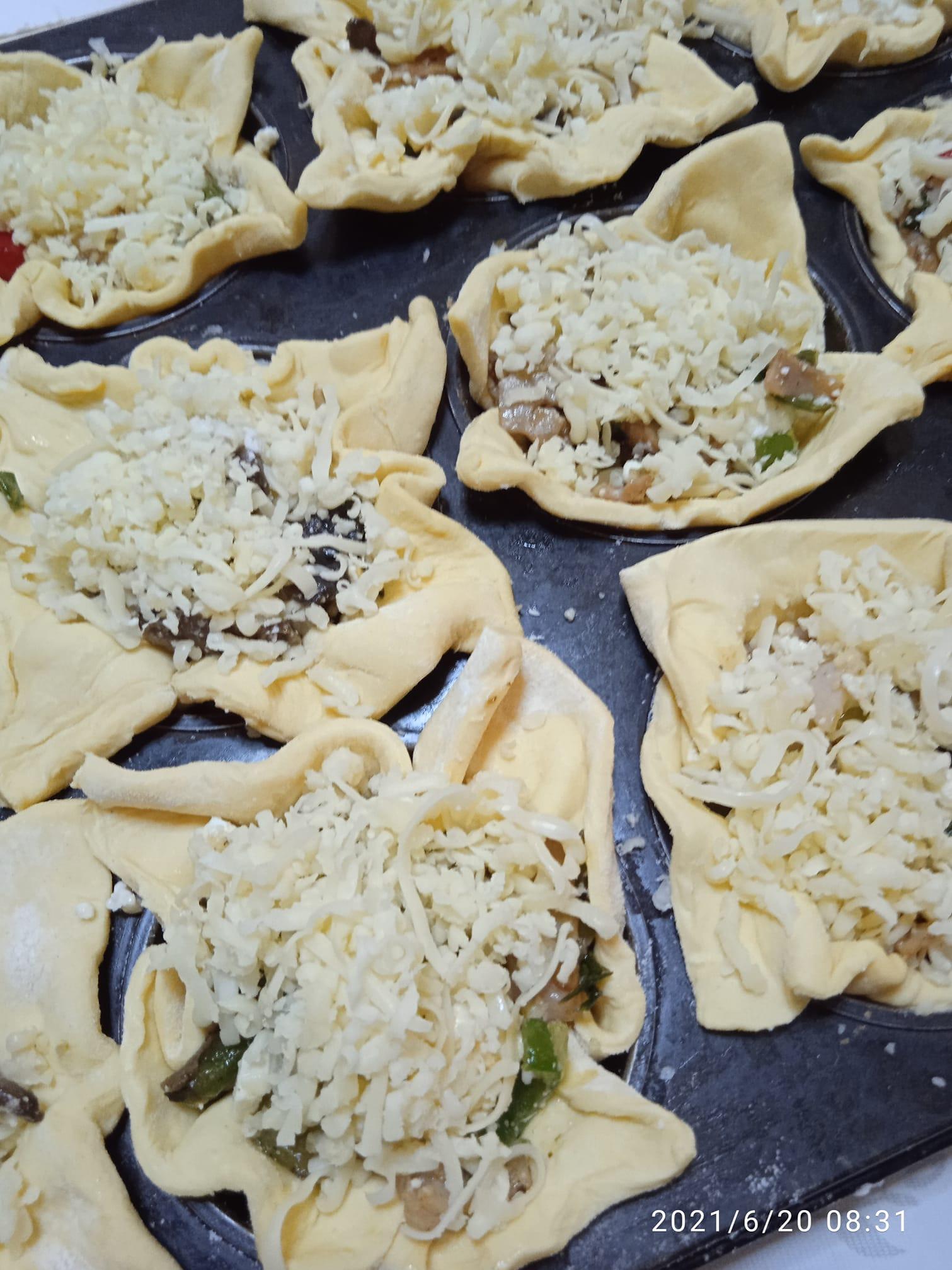 Μανιταρόπιτες_με_φύλλο σφολιάτας_