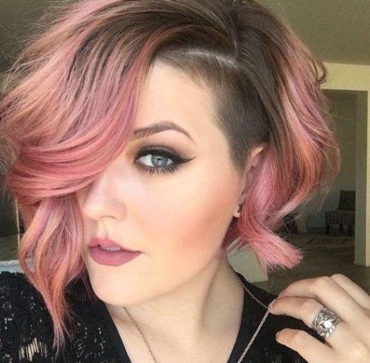 χωρίστρα_στο_πλάι_σε_κοντά_μαλλιά_ χωρίστρα_στο_πλάι_σε_κοντά_μαλλιά_