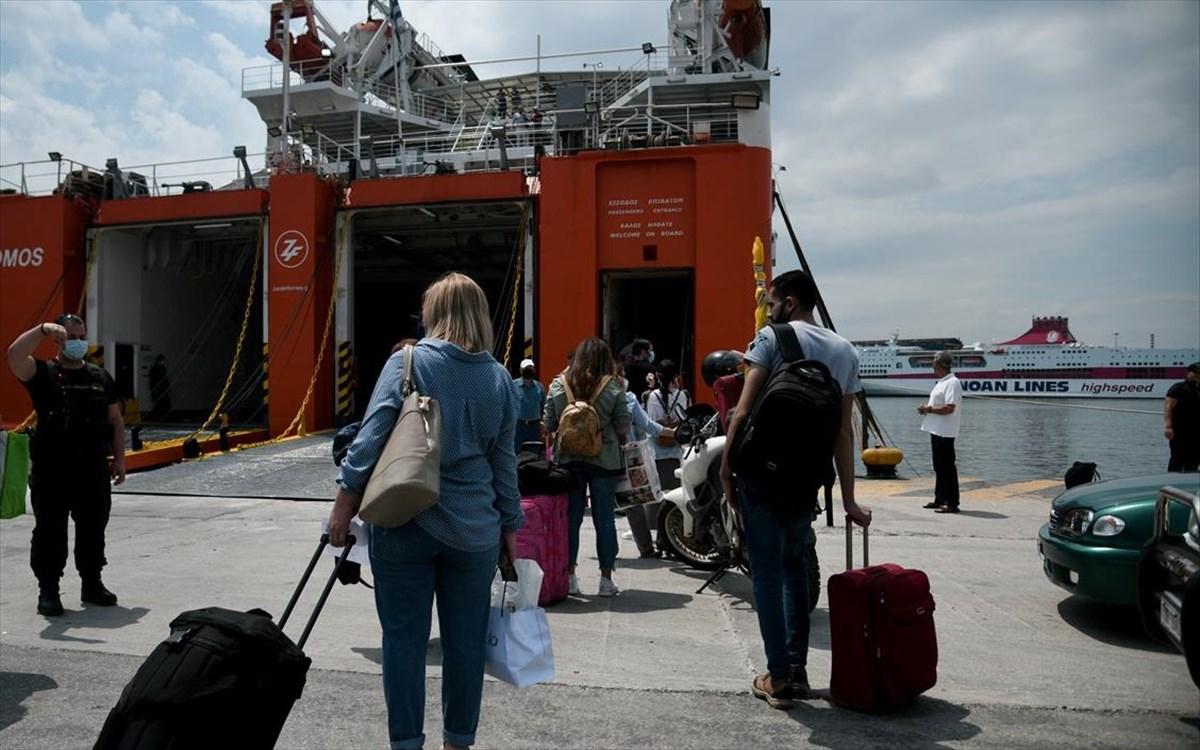 Νησιά : Πώς θα μπαίνουν τα παιδιά έως 17 ετών στα πλοία