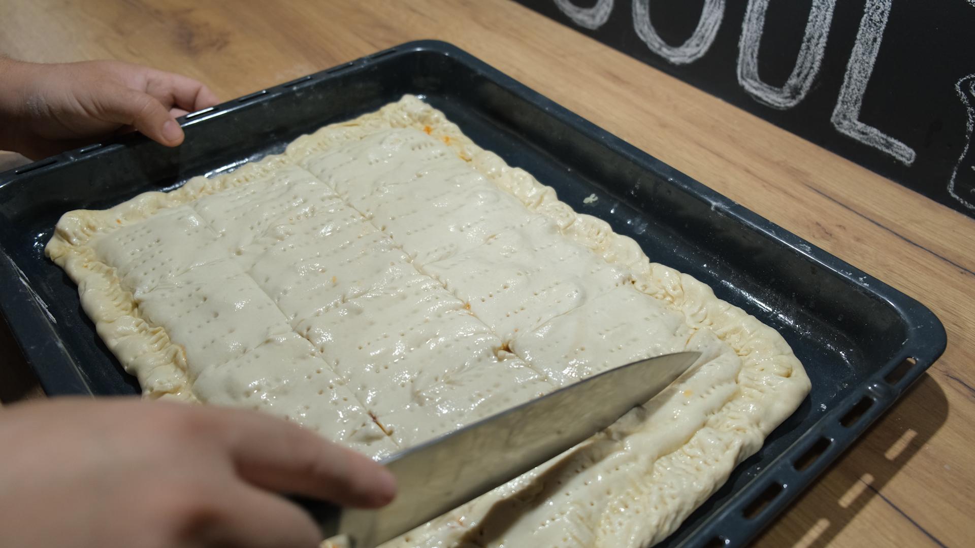 ζαμπονοτυρόπιτα-από-το-Live Kitchen- στο- ταψί- άψητη- 