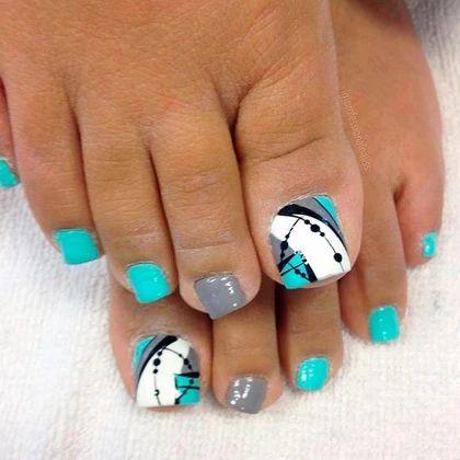 γαλάζιο_πεντικιούρ_με_σχέδια_