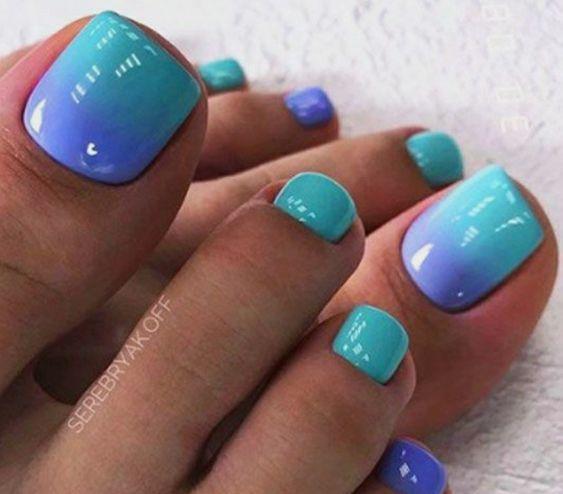 όμπρε_πεντικιούρ_με_γαλάζιο_και_μοβ_
