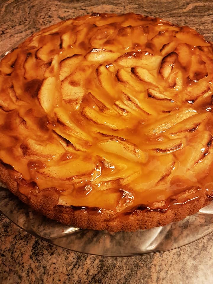 κέικ_μηλόπιτα_με_μαρμελάδα_