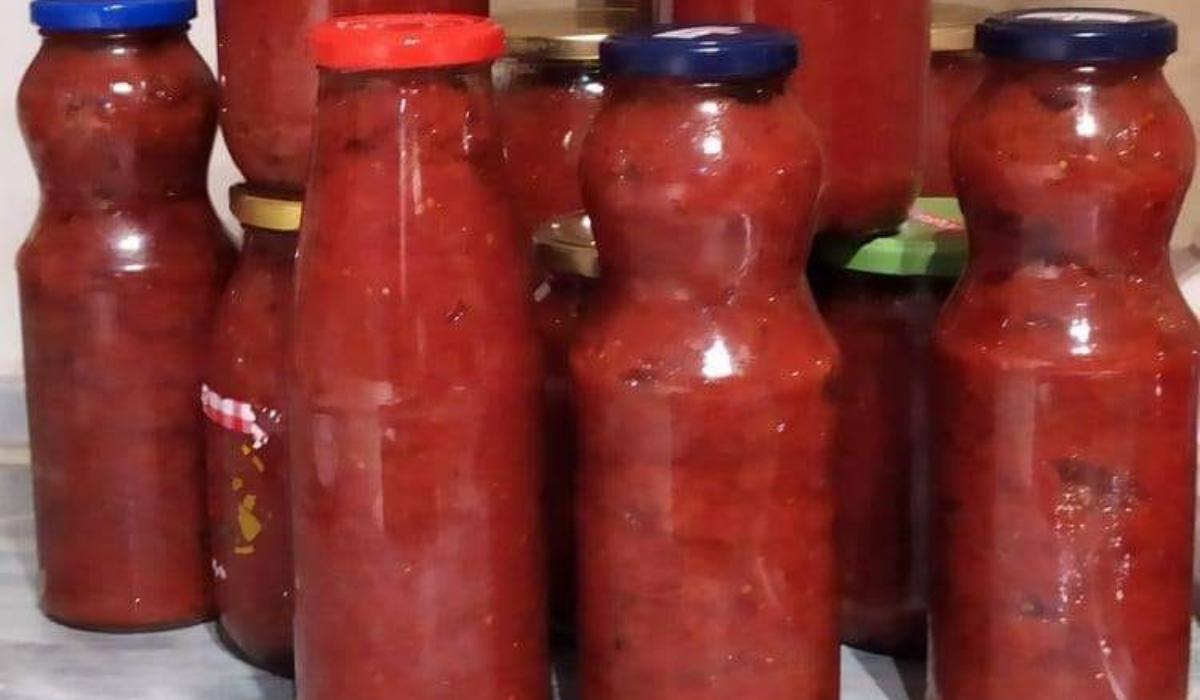 Σπιτική σάλτσα φούρνου για όλα τα φαγητά Σπιτική σάλτσα φούρνου για όλα τα φαγητά_