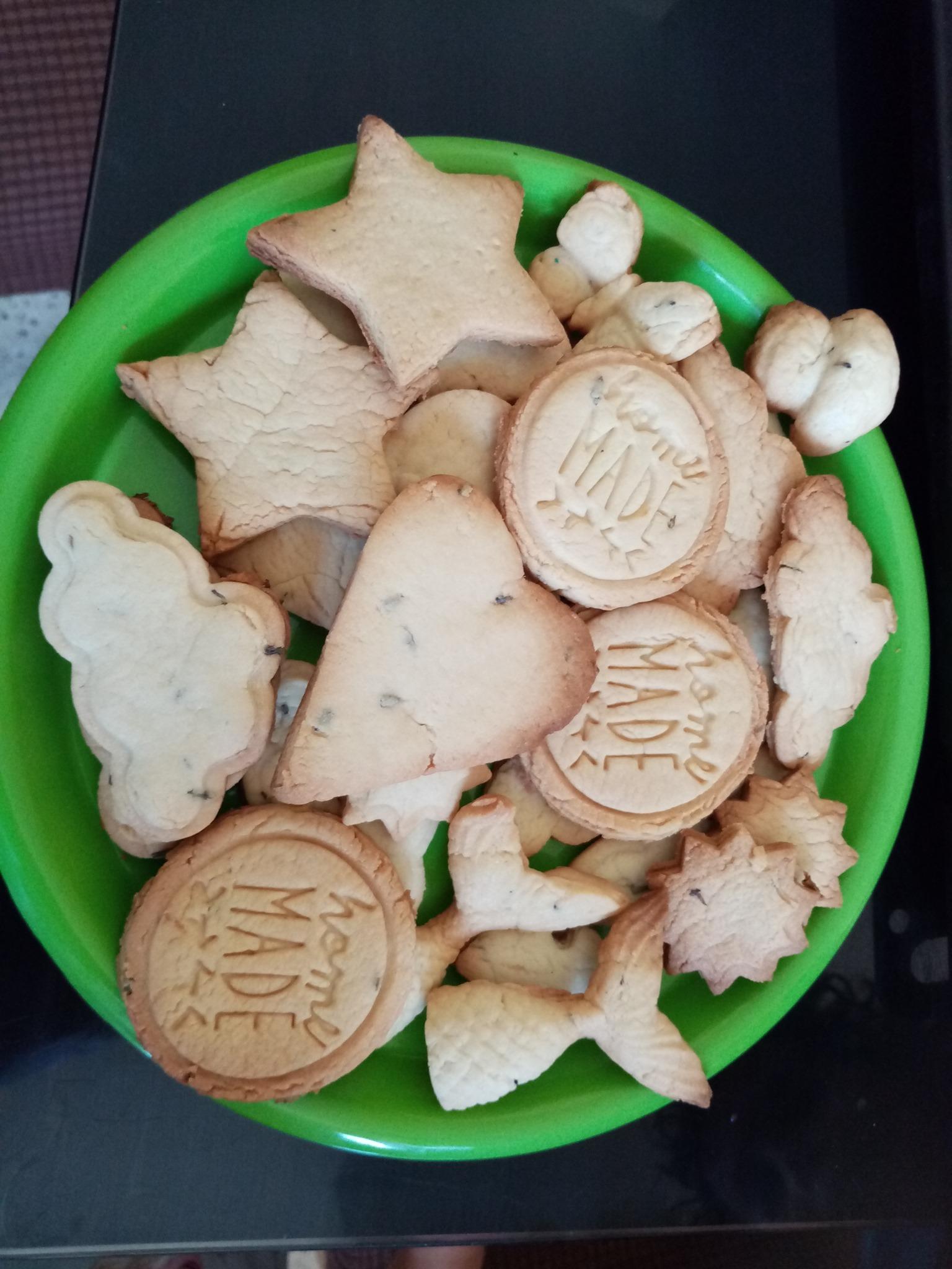 Μπισκότα- βουτύρου- με- λεβάντα- και- λεμονι-