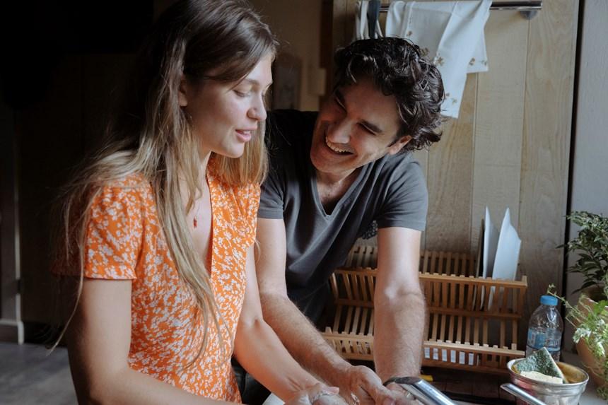 Ο Δάσκαλος: Έρχεται η νέα σειρά του Χριστόφορου Παπακαλιάτη – Φωτογραφίες από τα γυρίσματα