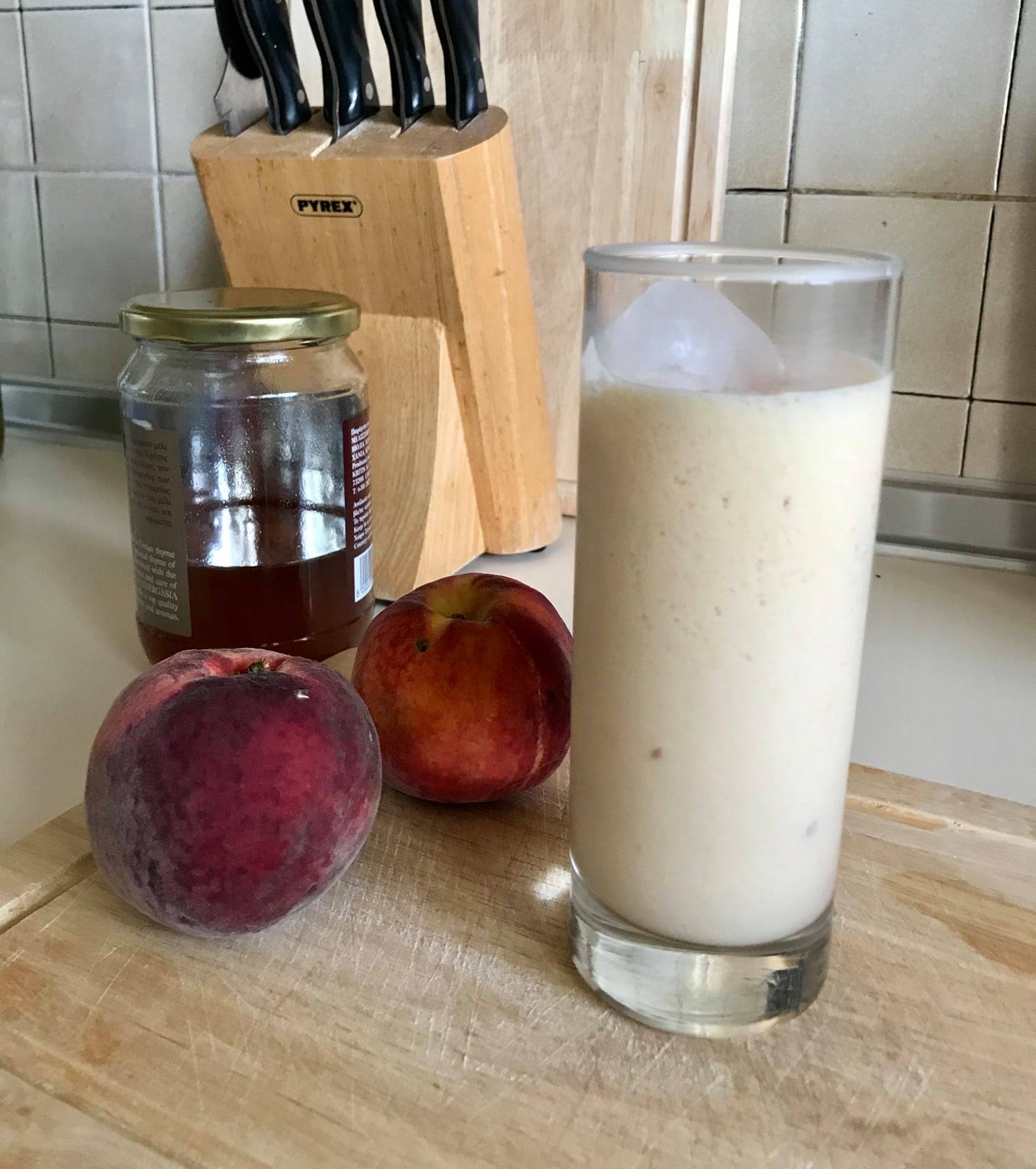 Ρόφημα-με -ροδάκινο-και- γάλα-