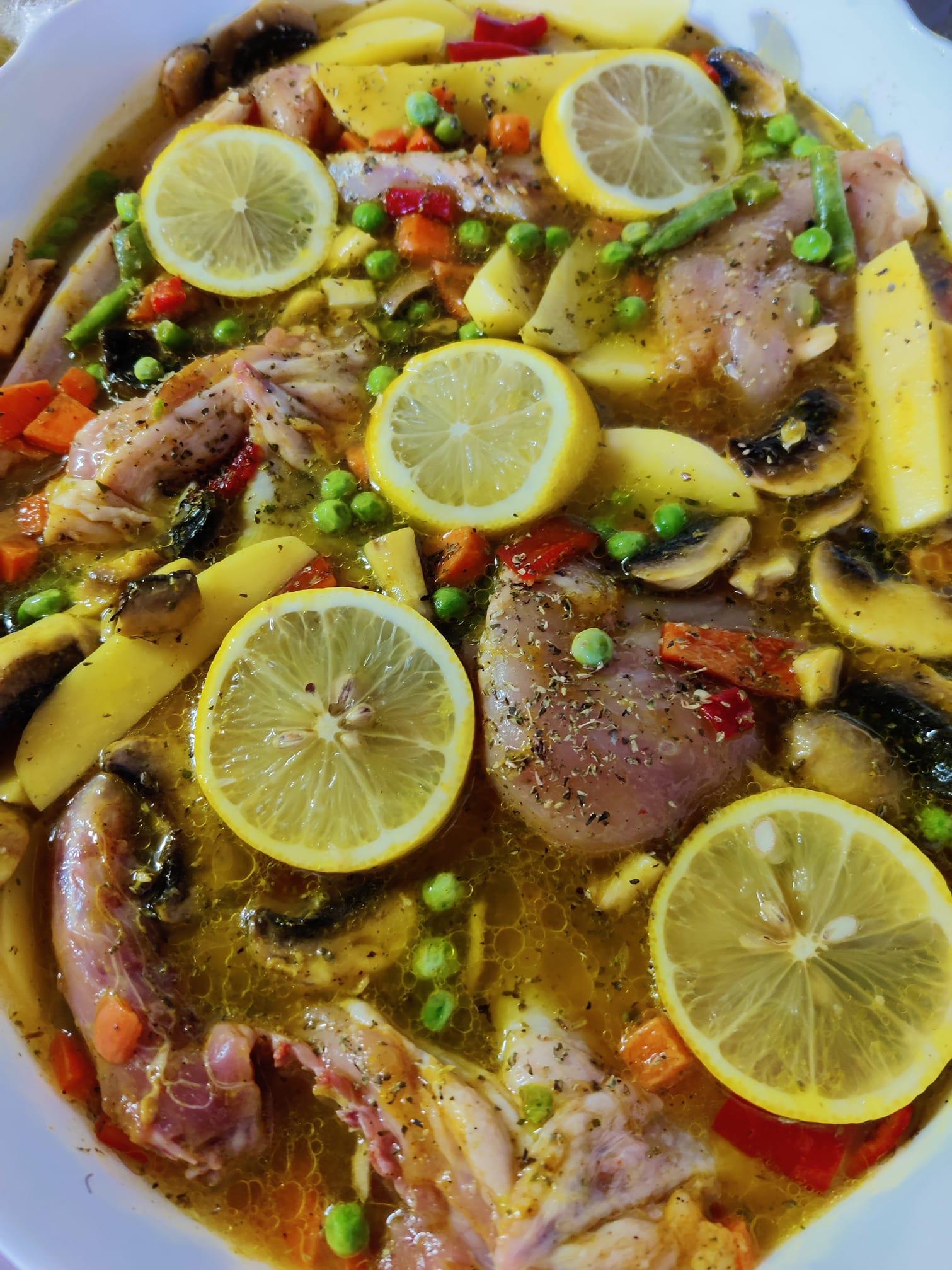 Κοτόπουλο_με αρακά_φρέσκα_φασολάκια_ Κοτόπουλο_με αρακά_φρέσκα_φασολάκια_