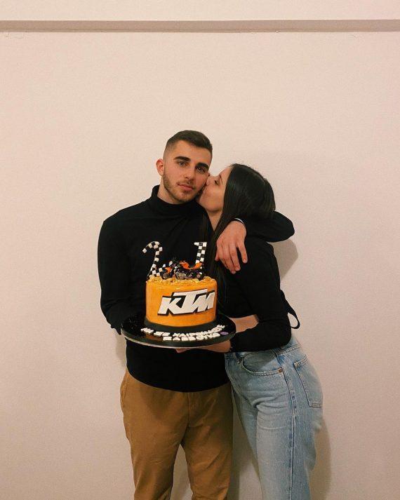 Ο «Γιαννάκης» από το «Ευτυχισμένοι Μαζί» στα 21 του είναι ένας μελαχρινός όμορφος νέος! (εικόνες)