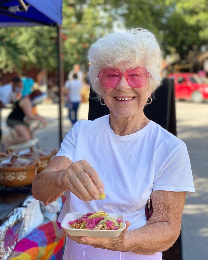 74χρονη_Joan_που_έγινε_influencer_