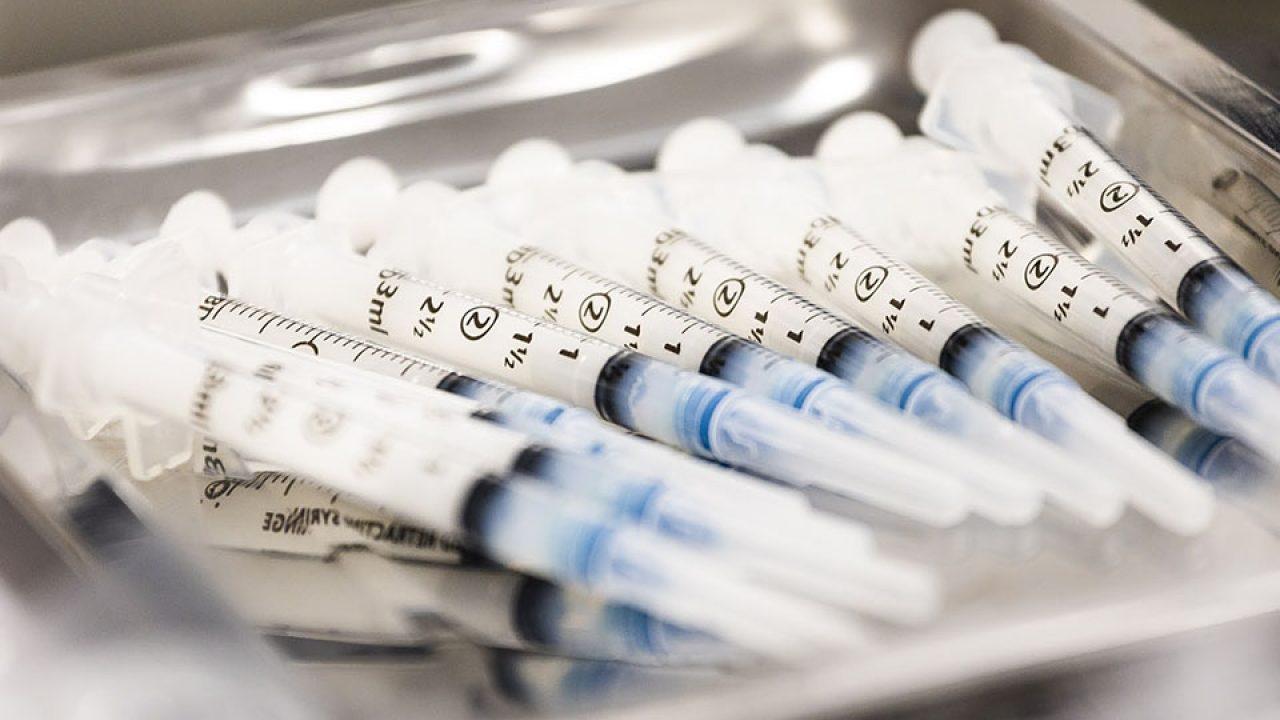 Εμβόλια :  Στο τραπέζι και τρίτη δόση  – Από τι θα εξαρτηθεί
