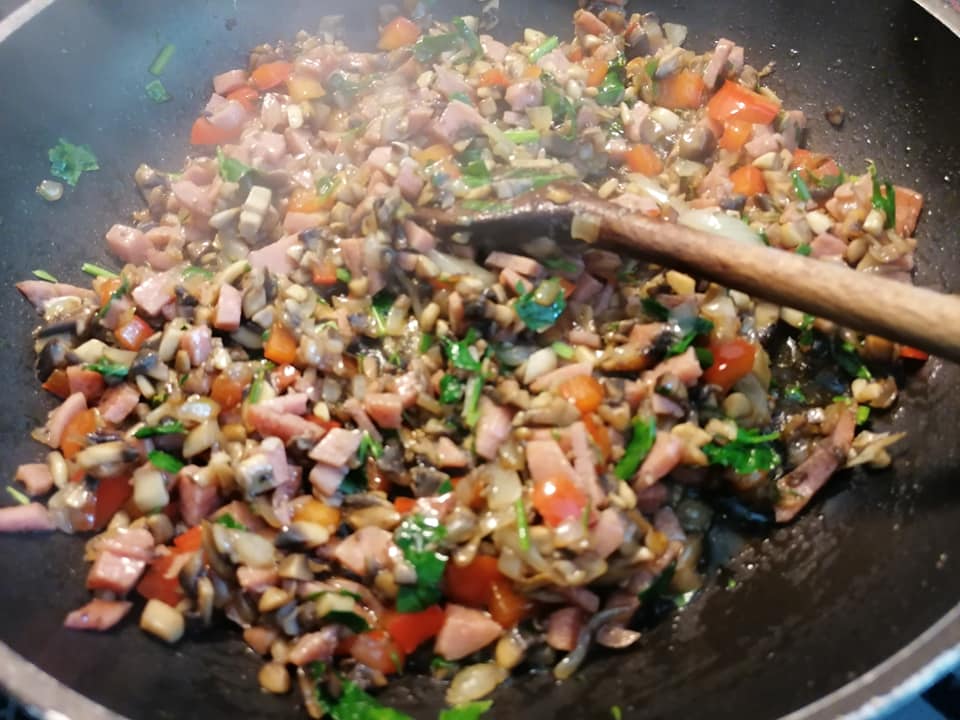 μακαρονάκι_κοφτό_με_μανιτάρια_και_τυριά_