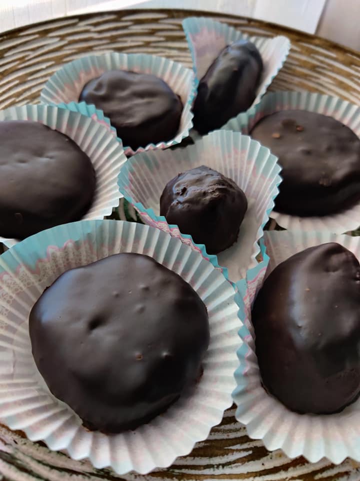 καριόκες_με_μαρμελάδα_και_κέικ_ καριόκες_με_μαρμελάδα_και_κέικ_