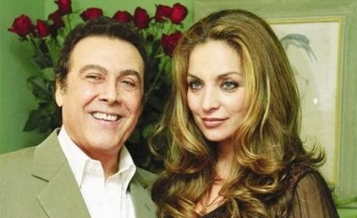 Τόλης Βοσκόπουλος : Η βιογραφία θησαυρός στα χέρια της Άντζελας – Τι συνέβη λίγο πριν φύγει από τη ζωή