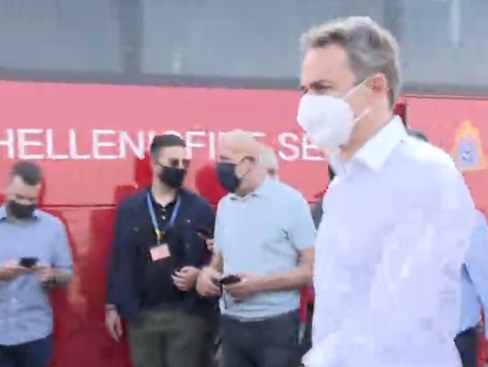 Βαρυμπόμπη – Μητσοτάκης : Τα σπίτια θα ξαναχτιστούν, οι εκκενώσεις έγιναν υποδειγματικά