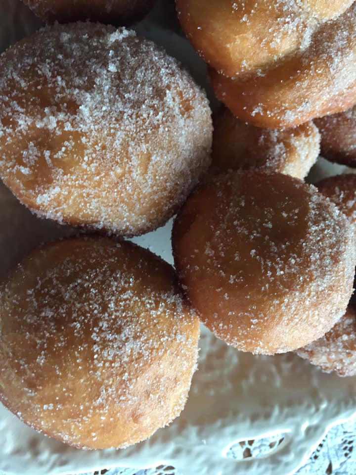 Bampolini_Ιταλικοί_λουκουμάδες_με ζάχαρη_