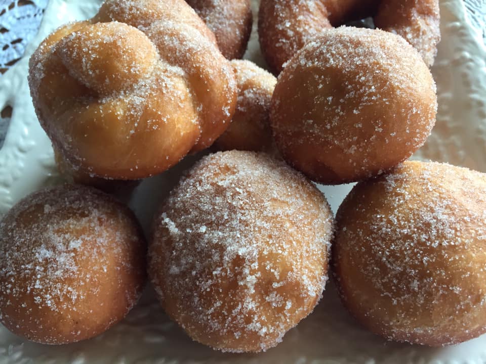 Bampolini_Ιταλικοί_λουκουμάδες_με ζάχαρη_