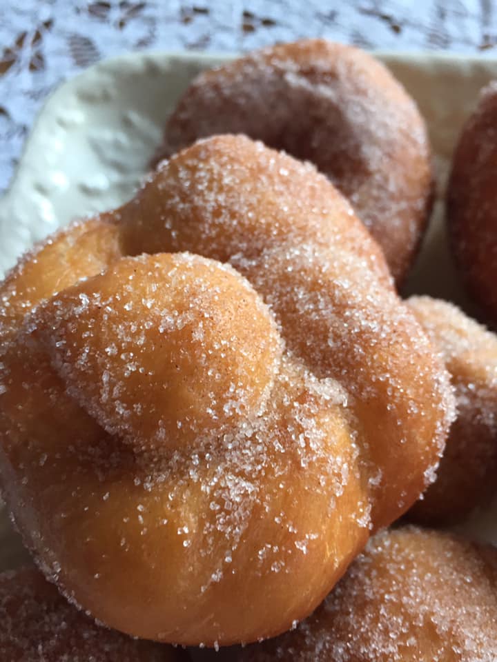 Bampolini_Ιταλικοί_λουκουμάδες_με ζάχαρη_