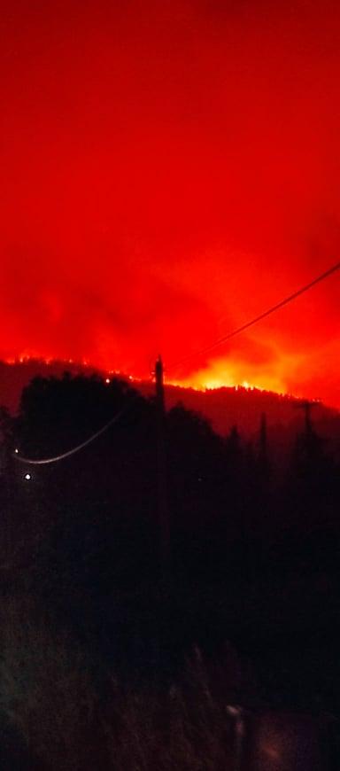 Εύβοια: Eκκενώνονται τα Βασιλικά-Εισήγηση για εκκένωση Μαντουδίου