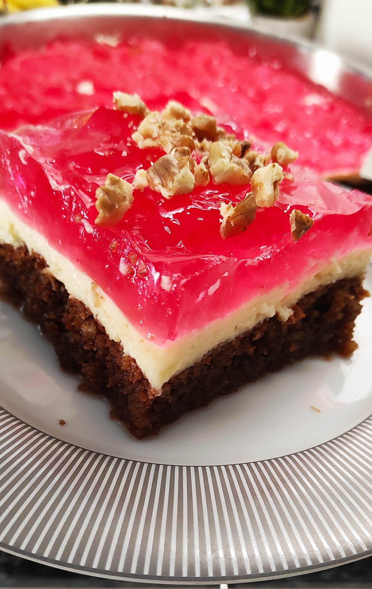 Καρυδόπιτα_με κρέμα_και ζελέ_ Καρυδόπιτα_με κρέμα_και ζελέ_