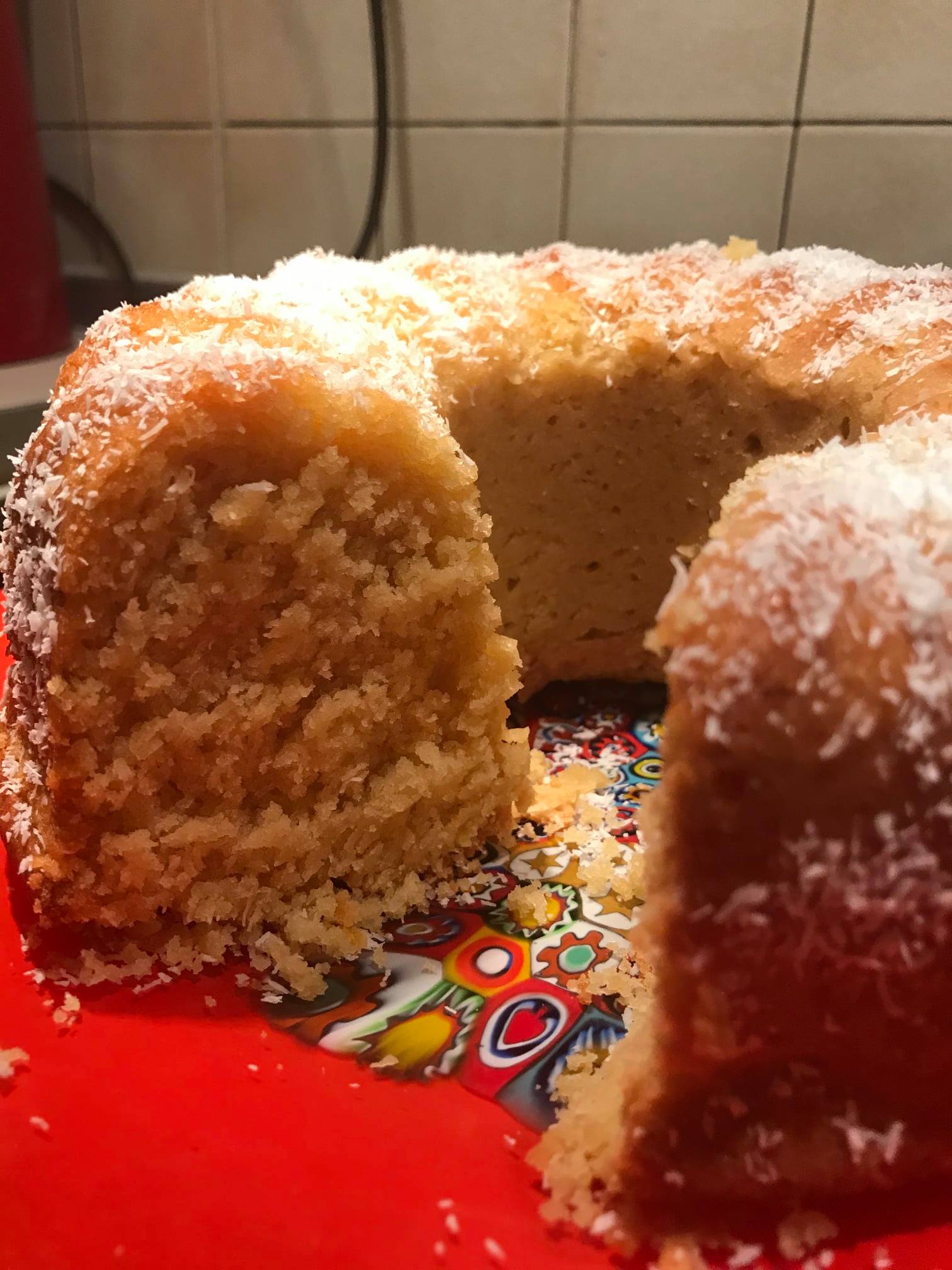 Νηστίσιμο_κέικ καρύδας_με_γκαζόζα_