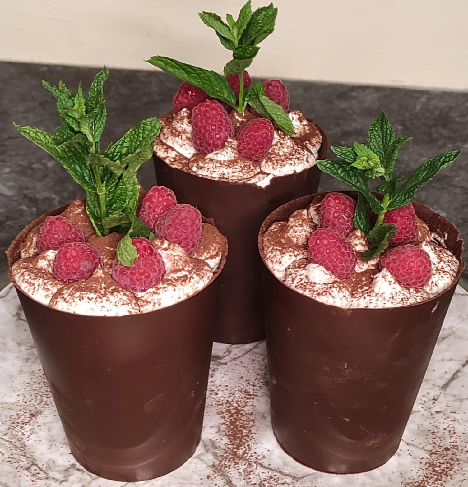 Τιραμισού_σε_σοκολατένια_γλαστράκια_