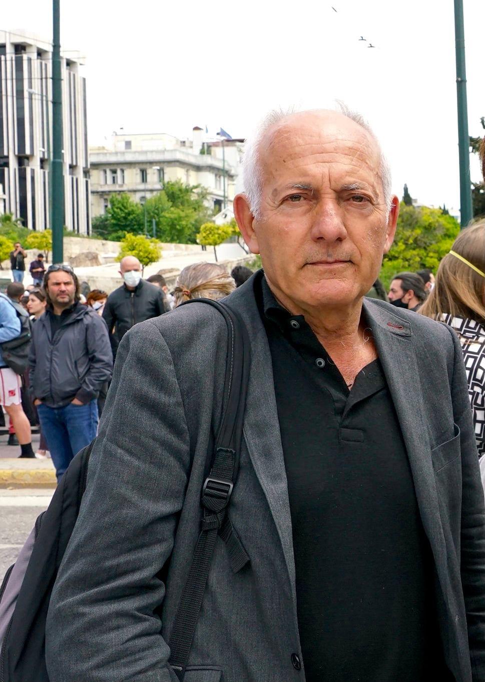 Πέθανε ξαφνικά ο ρεπόρτερ Γιάννης Κανελλόπουλος