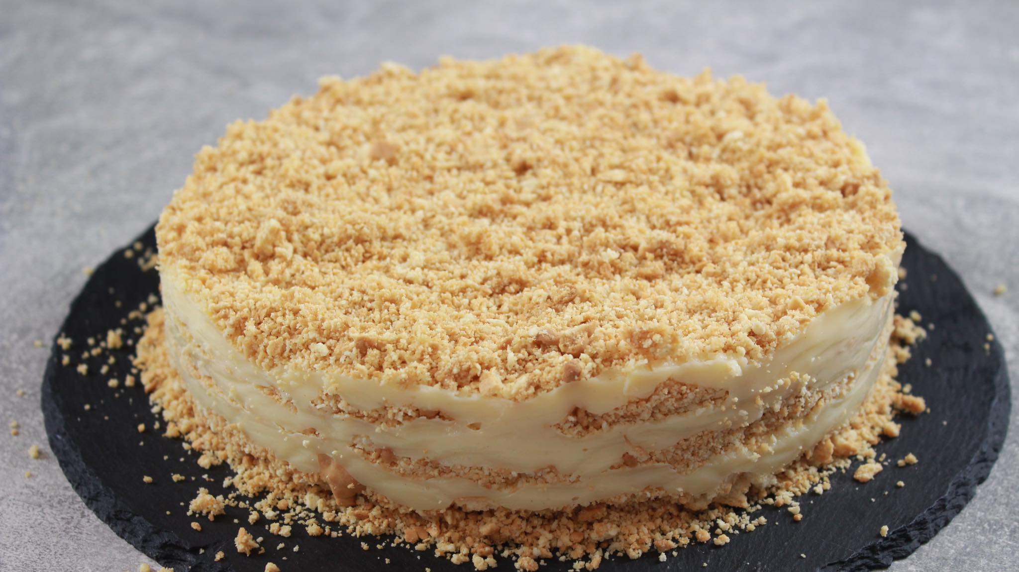 Τούρτα με πτι-μπερ σαν Μιλφέιγ από τον Δημήτρη Μιχαηλίδη