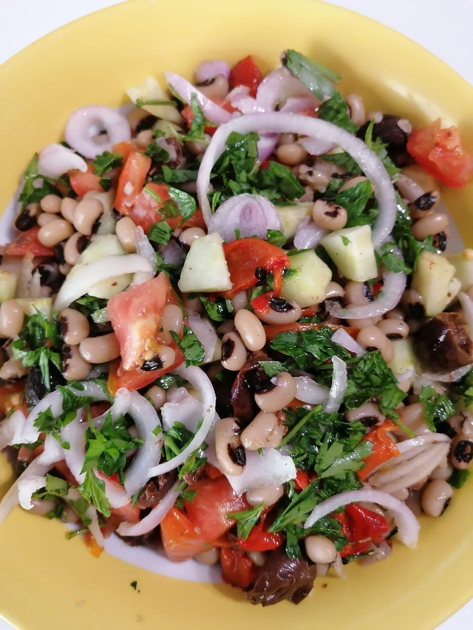 Σαλάτα- με- μαυρομάτικα -και- πιπεριά- Φλωρίνης-