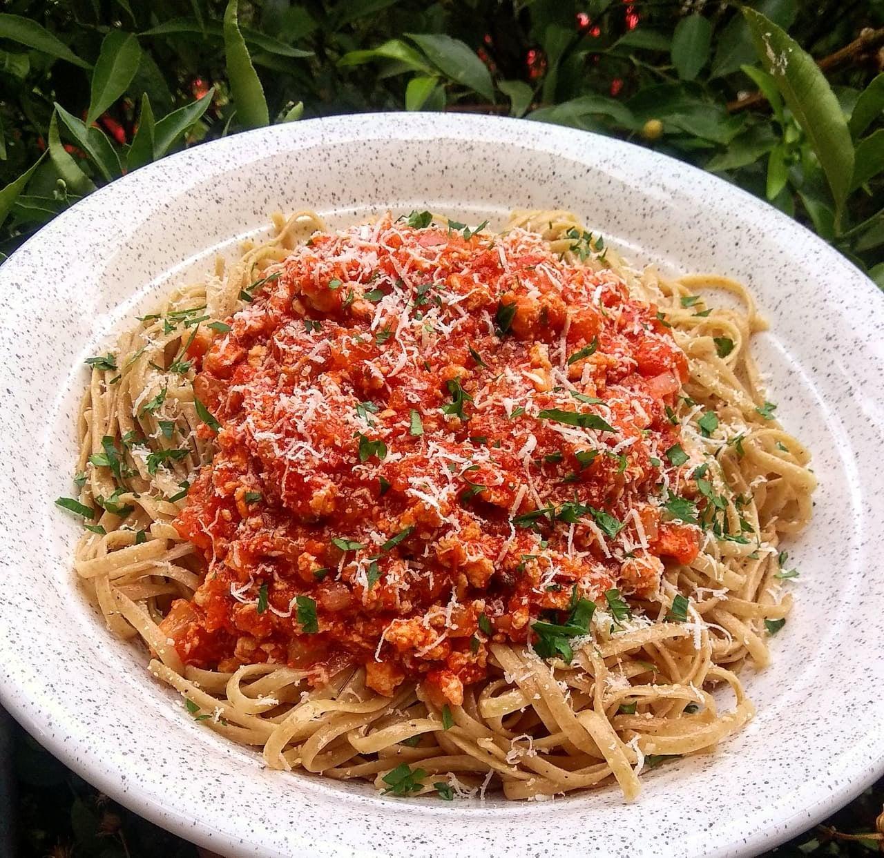 Μακαρόνια- ολικής- άλεσης- με- κιμά- κοτόπουλου- Μακαρόνια- ολικής- άλεσης- με- κιμά- κοτόπουλου-