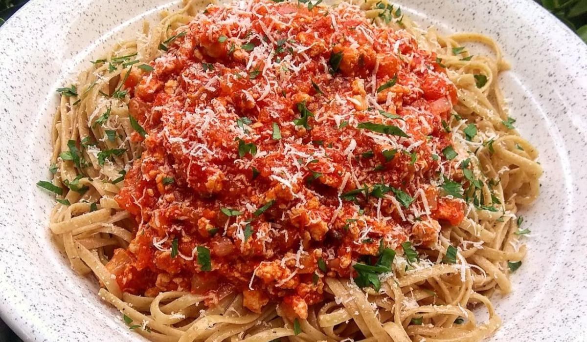 Μακαρόνια -ολικής -άλεσης- με- κιμά- κοτόπουλου-