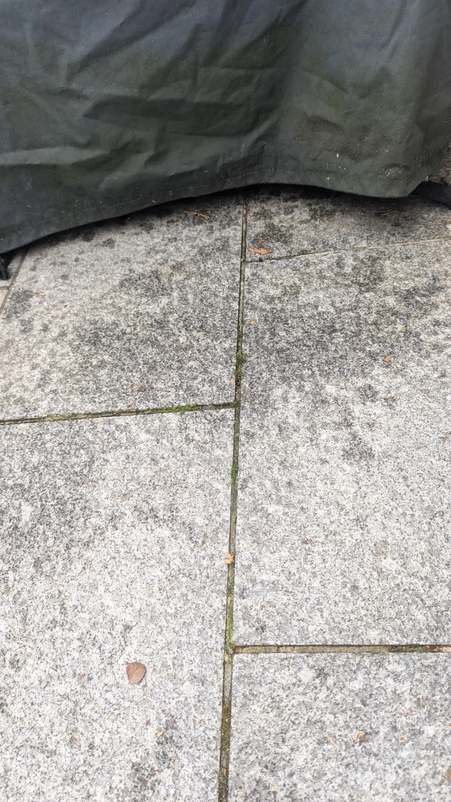 Πώς να καθαρίσω τα γρανιτοπλακάκια;