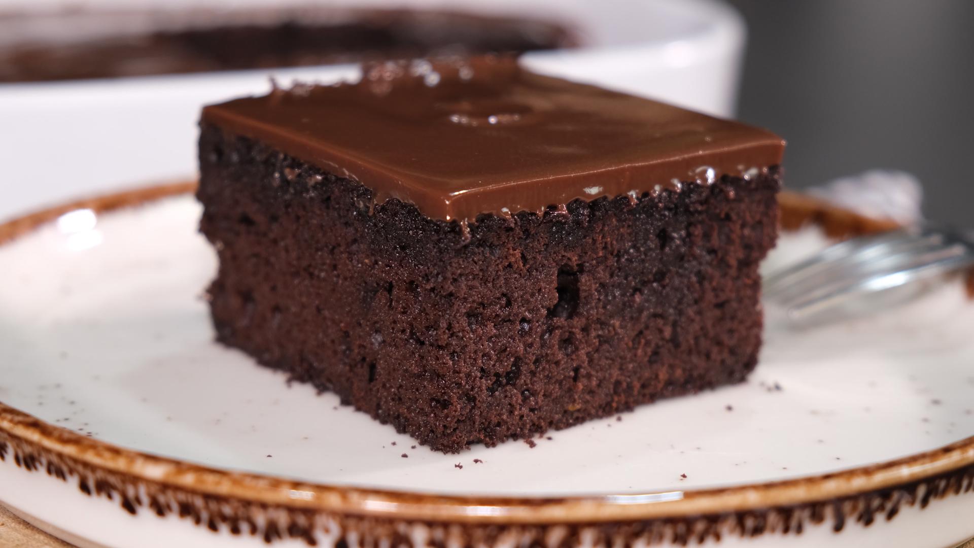 σοκολατόπιτα- χωρίς- μίξερ- σοκολατόπιτα- χωρίς- μίξερ-