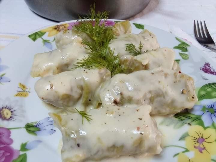 Λαχανοσαρμάδες-με- κρέμα -αυγολέμονο-