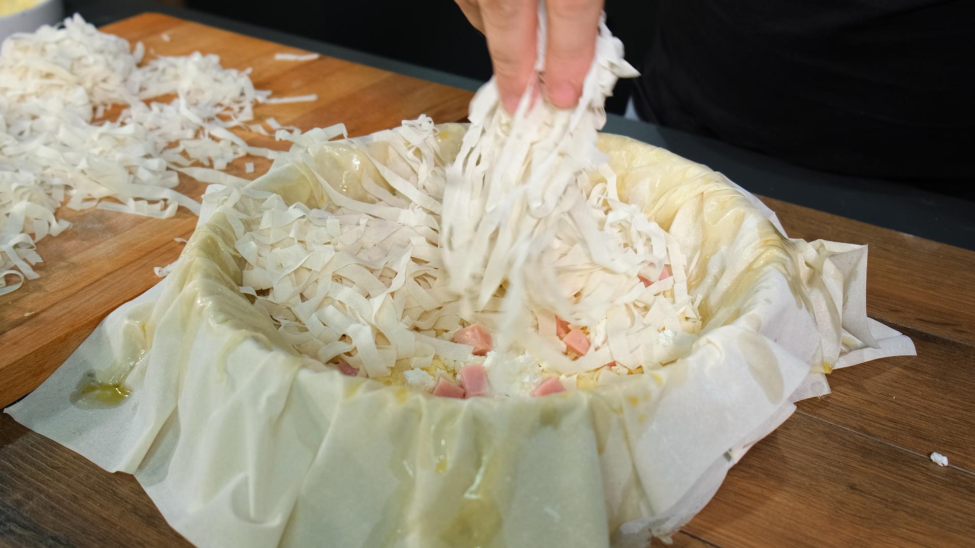 Ζαμπονοκασερόπιτα-σουφλέ-από- το- Live Kitchen-Συνταγή- 