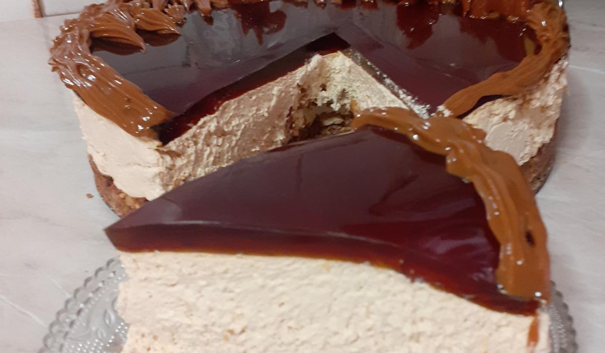 Cheesecake- με- καραμελωμένο- ζαχαρούχο- Cheesecake- με- καραμελωμένο- ζαχαρούχο-