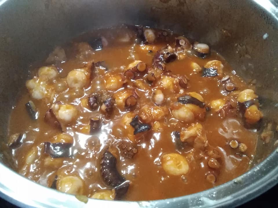 Μακαρόνια- με- χταπόδι- Μακαρόνια- με- χταπόδι-