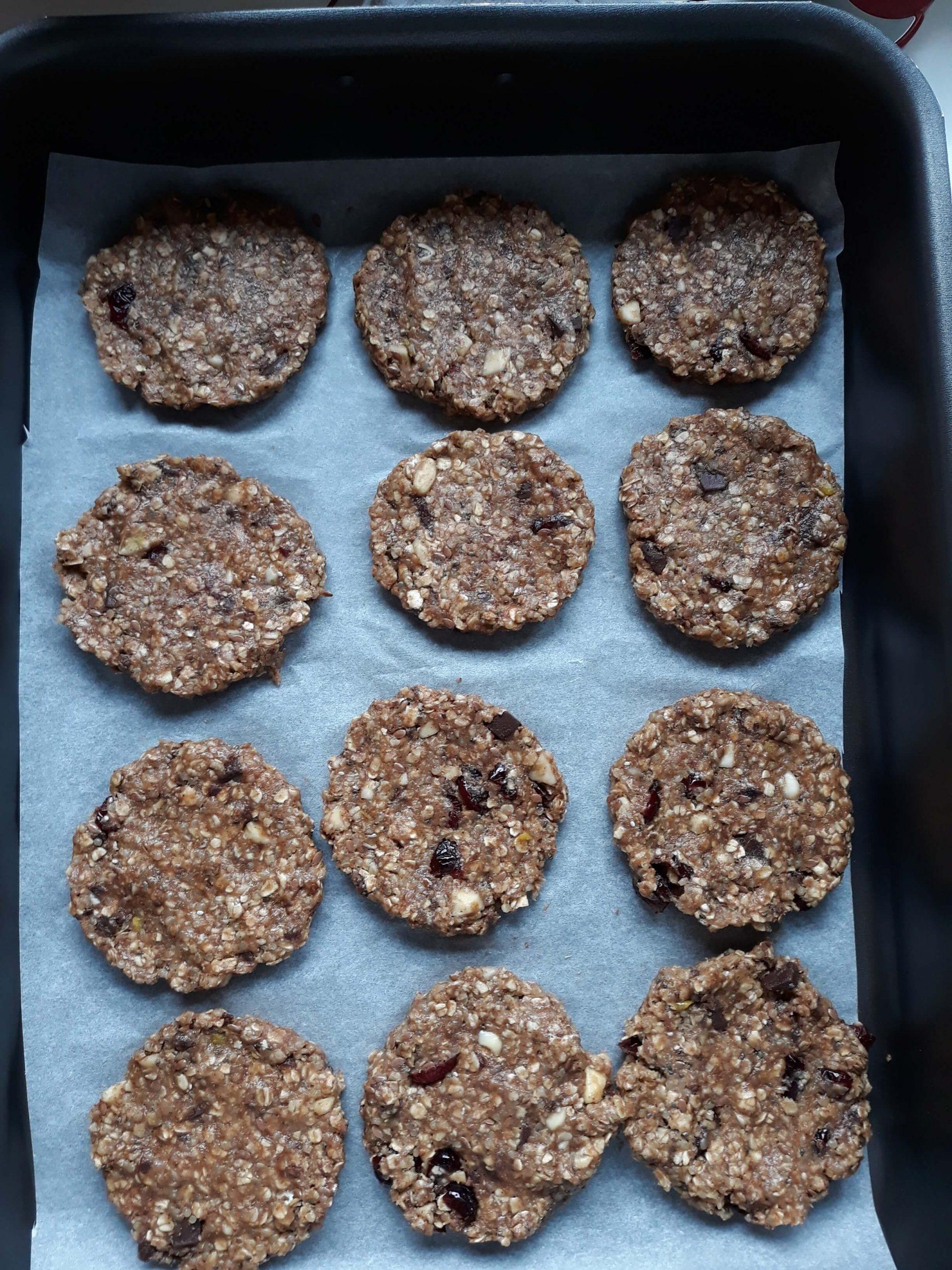 Κολατσιό για σχολείο: Superfood cookies από τον Άκη Πετρετζίκη