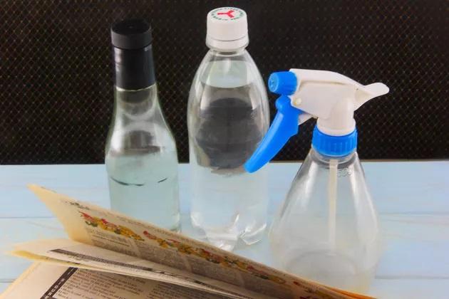 Καθαρίστε αποτελεσματικά τους καθρέφτες με ξύδι