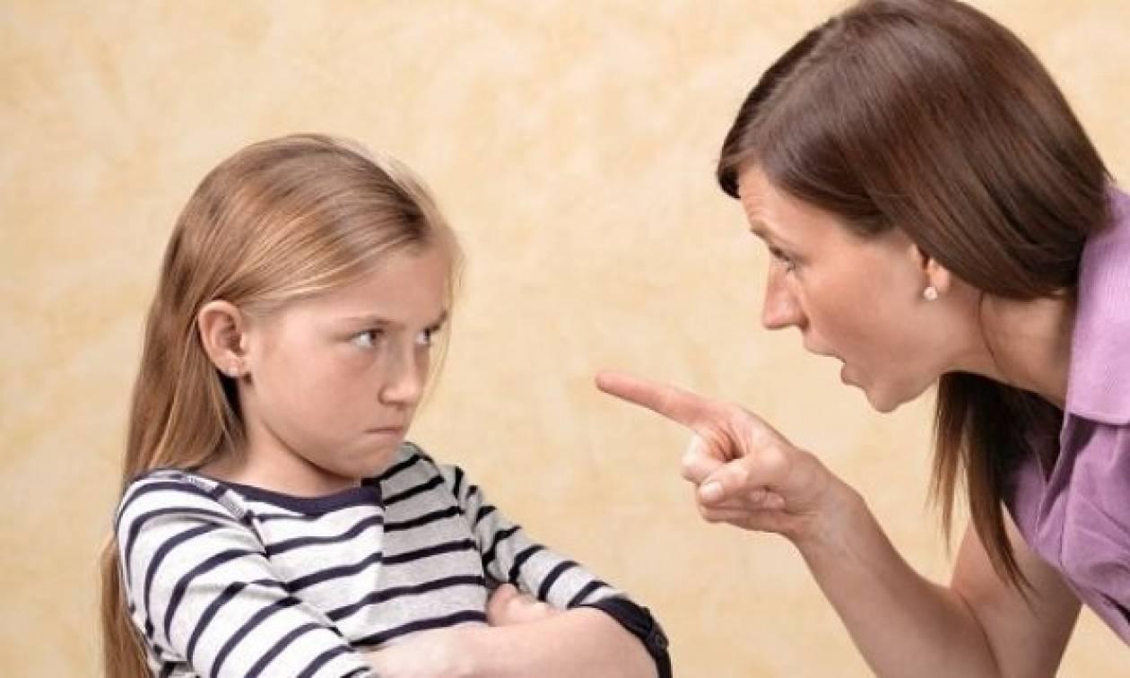 Οι φωνακλάδες γονείς κάνουν τα παιδιά ανασφαλή: Πως θα πειθαρχήσουμε τα παιδιά χωρίς φωνές