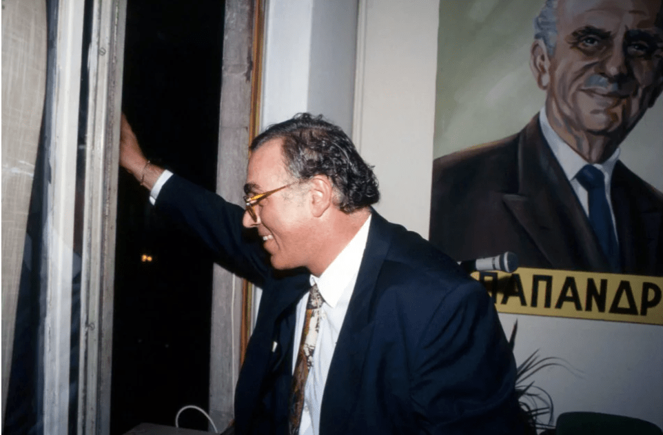 Πέθανε ο Βασίλης Λεβέντης- Η ιστορία του πιο παράδοξου πολιτικού