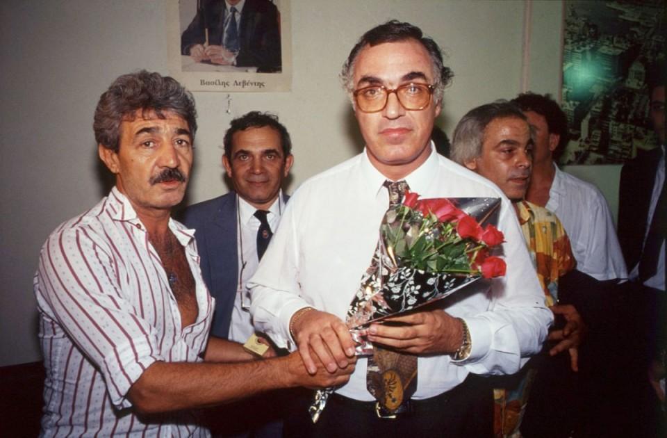 Πέθανε ο Βασίλης Λεβέντης- Η ιστορία του πιο παράδοξου πολιτικού