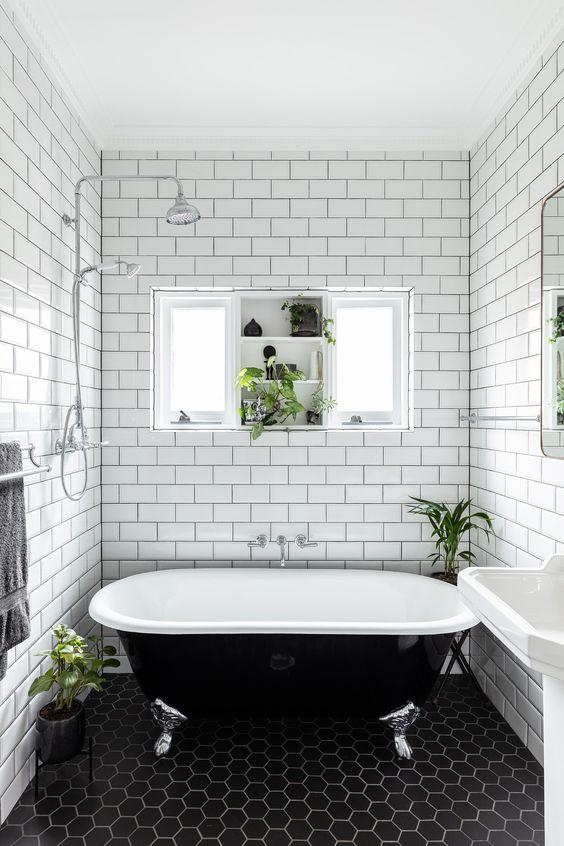 15 μοντέρνες ιδέες με μαύρες μπανιέρες στο μπάνιο